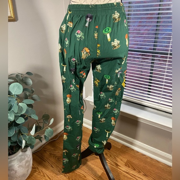 Skidz NYC mushroom jogger pants Juniors Medium Women’s extra small - Picture 3 of 4